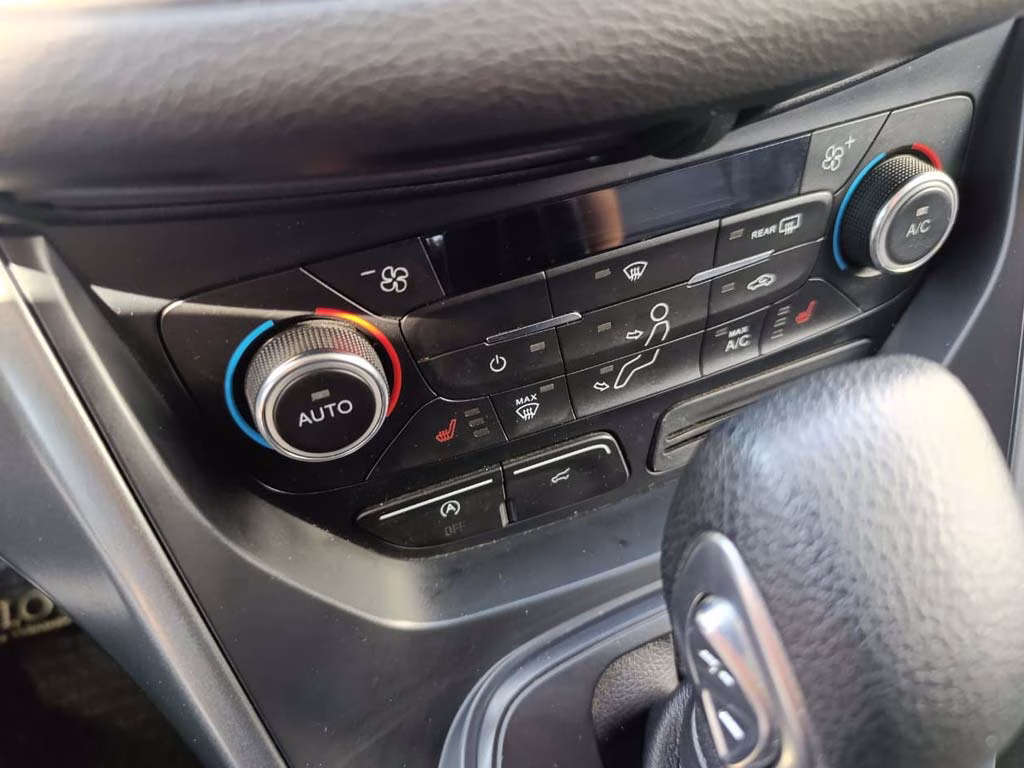 Ford Escape Ecoboost 4x2 año 2020