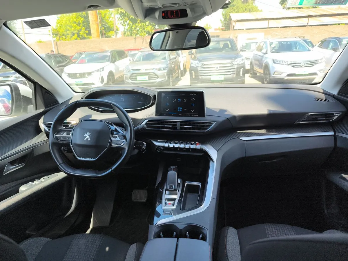 Peugeot 3008 1.5 Allure Bluehdi 4x2 130 Eat8 5p año 2020
