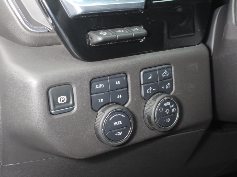 Chevrolet Silverado 3.0 Td High Contry At 4x4 Diesel año 2025