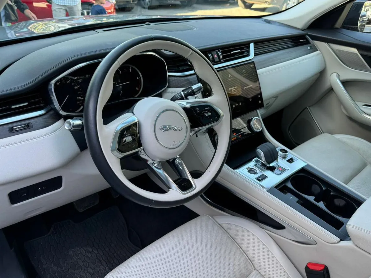 Jaguar F-Pace Diésel 2.0i año 2022