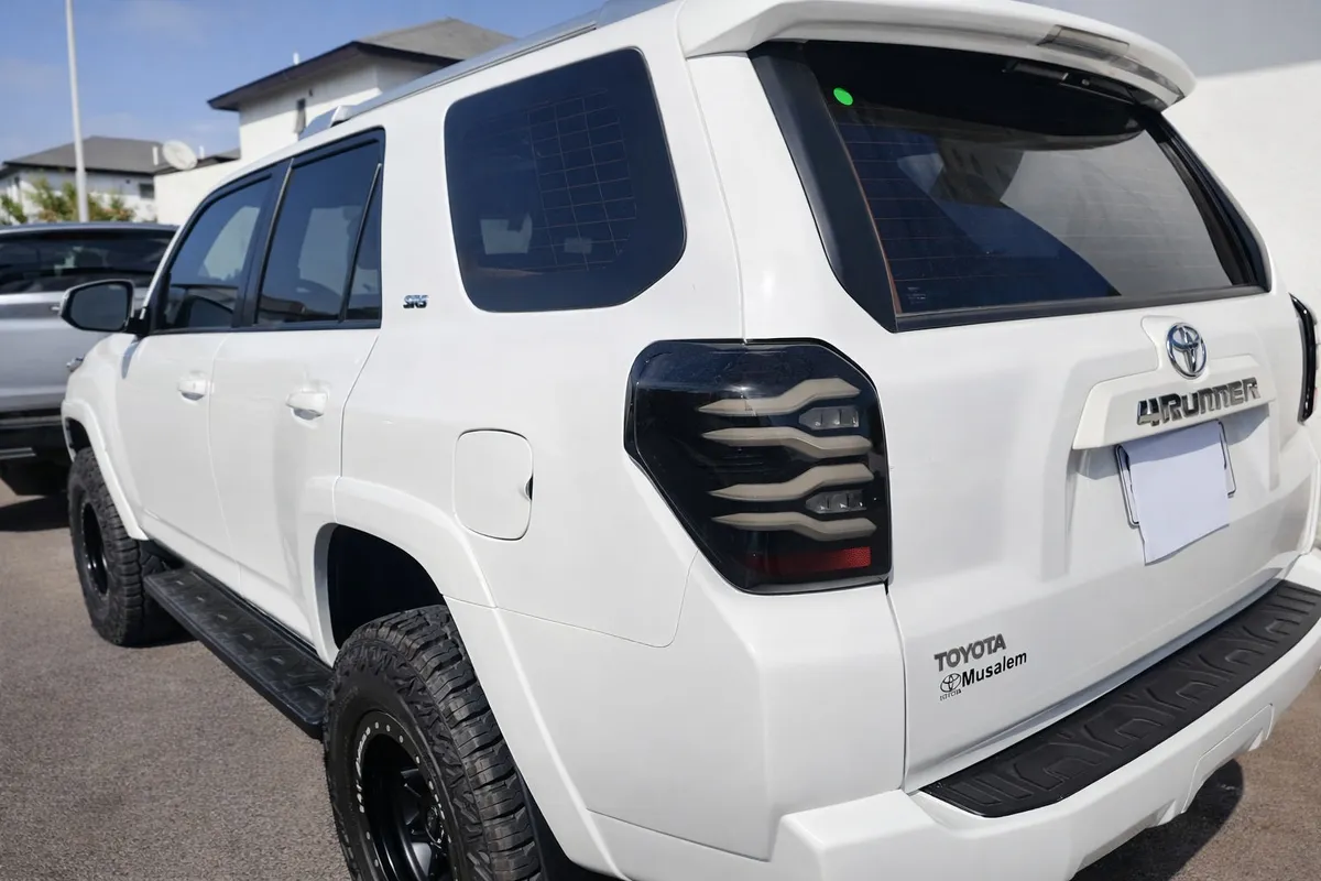 Toyota  4runner 4.0 Sr5 Mv Auto 4wd año 2024