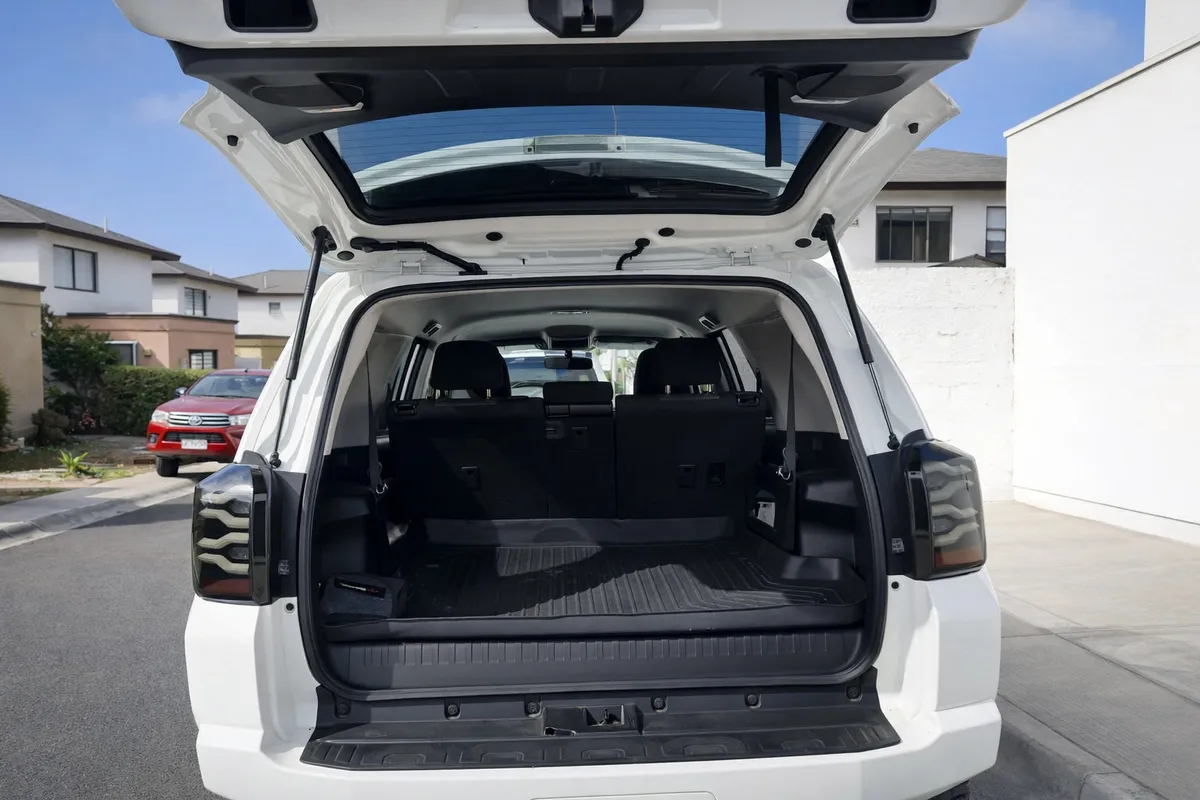 Toyota  4runner 4.0 Sr5 Mv Auto 4wd año 2024