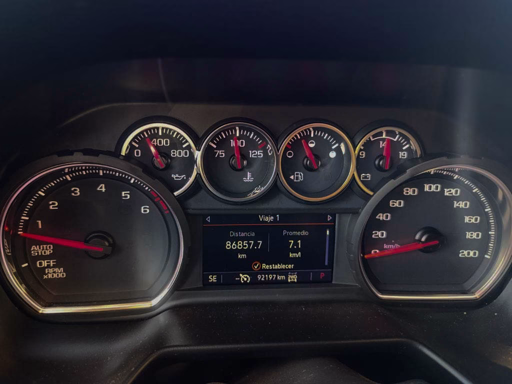 Chevrolet Suburban 4wd Z71 año 2021