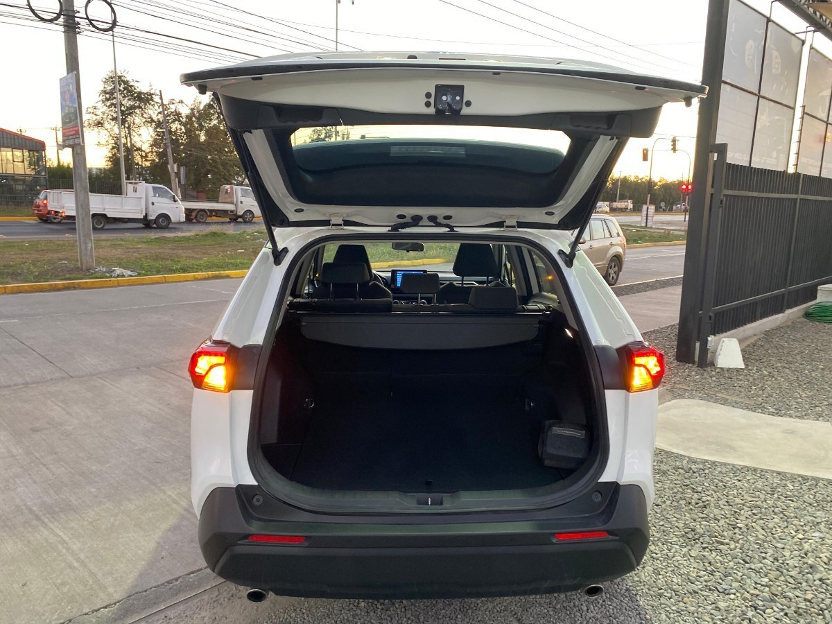 Toyota Rav 4 2.0 4x2 Cvt año 2025