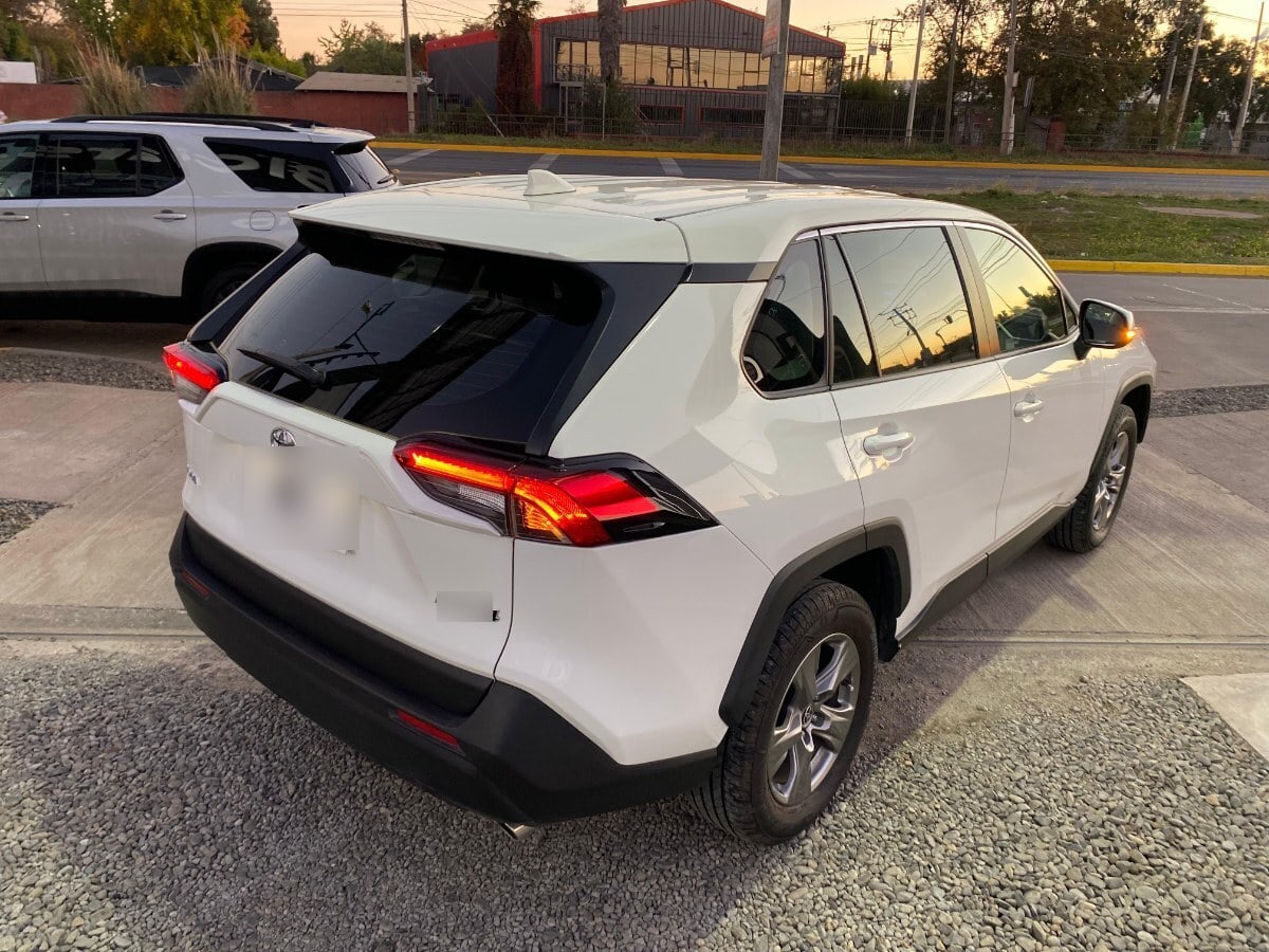 Toyota Rav 4 2.0 4x2 Cvt año 2025