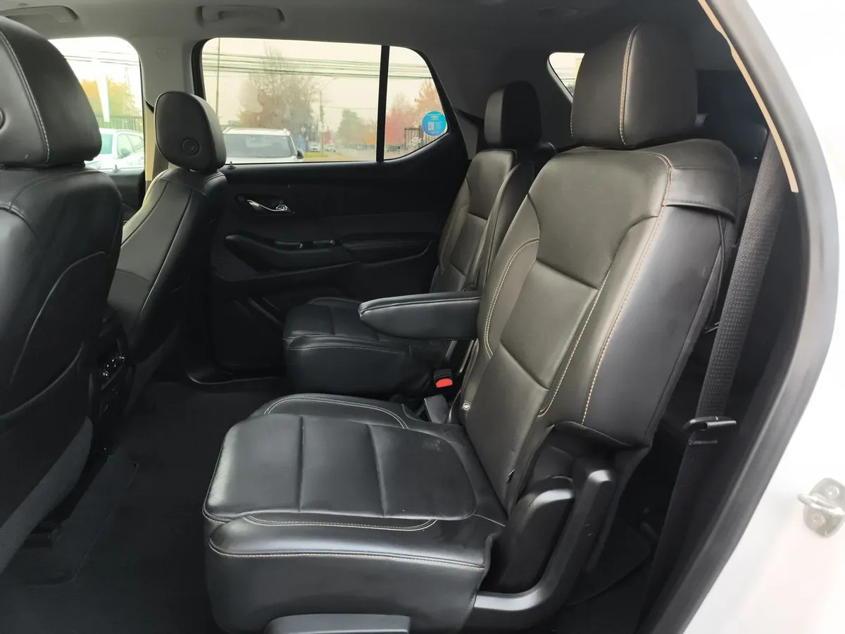 Chevrolet Traverse 3.6 Premier Awd At 5p año 2021