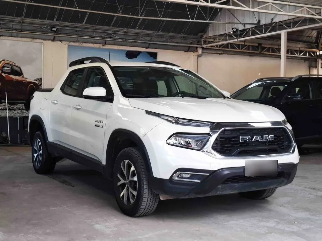 Ram 1000 Big Horn Night Edition año 2022