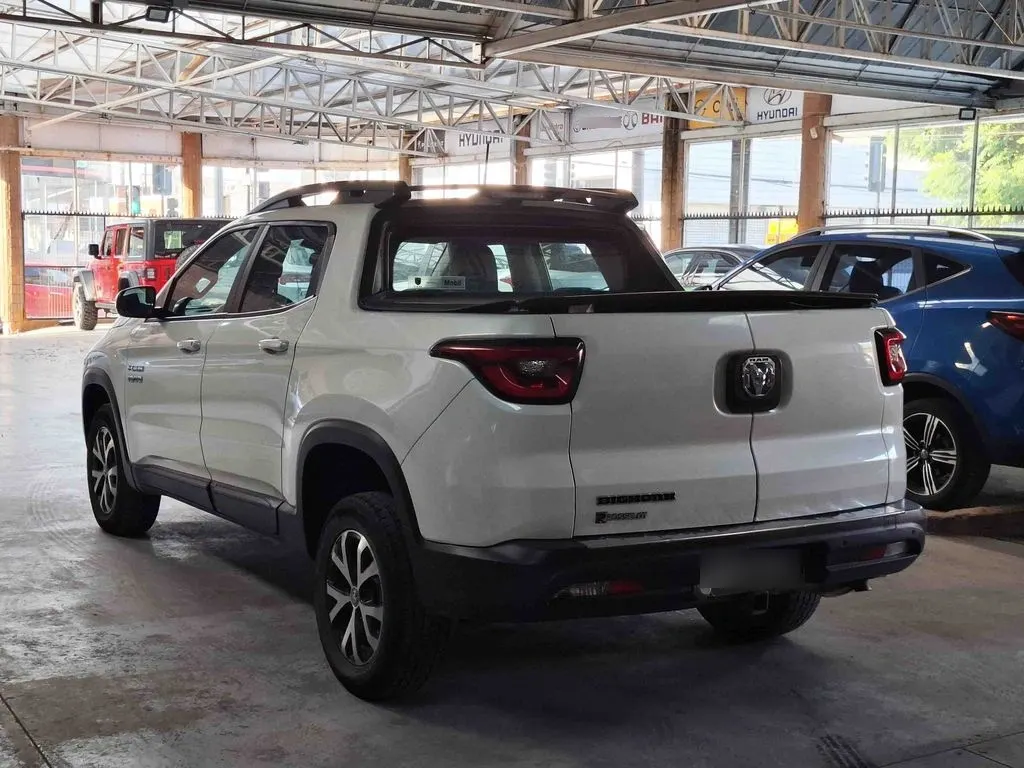 Ram 1000 Big Horn Night Edition año 2022