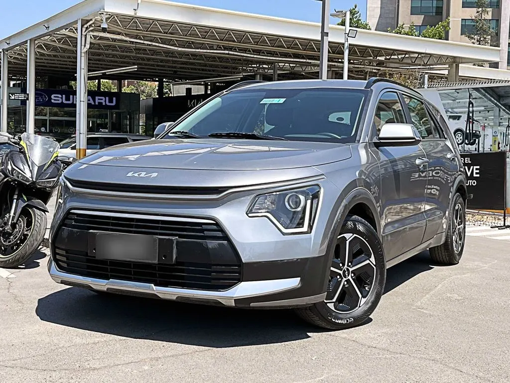 Kia Niro 1.6l Gdi Lx Hev At 5p año 2024