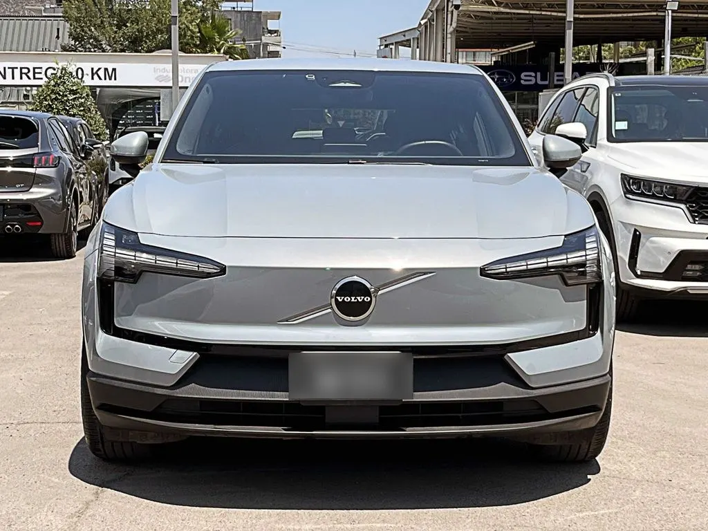 Volvo Ex30 At Electrico año 2024