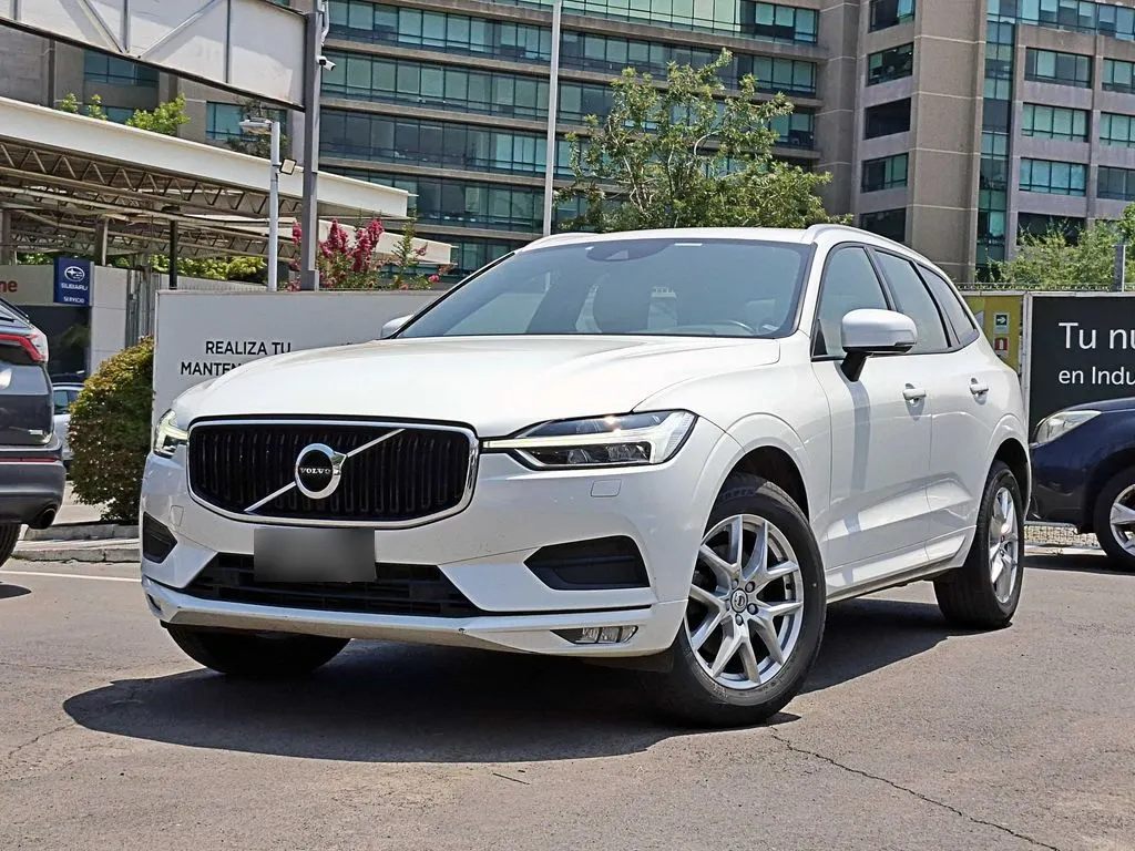 Volvo Xc60 2.0 T5 4x4 At 5p año 2021