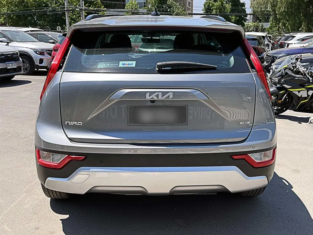 Kia Niro 1.6l Gdi Lx Hev At 5p año 2024