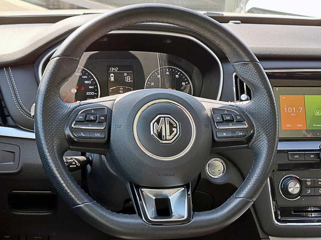 MG Rx5 4x4 2.0 At año 2023