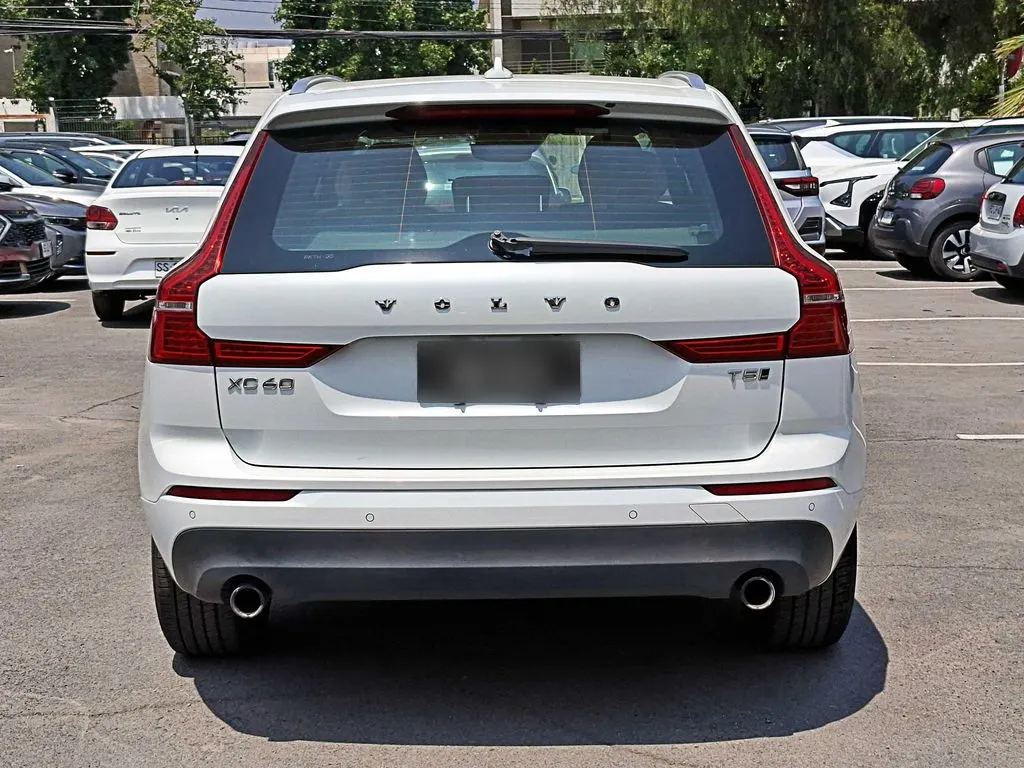 Volvo Xc60 2.0 T5 4x4 At 5p año 2021