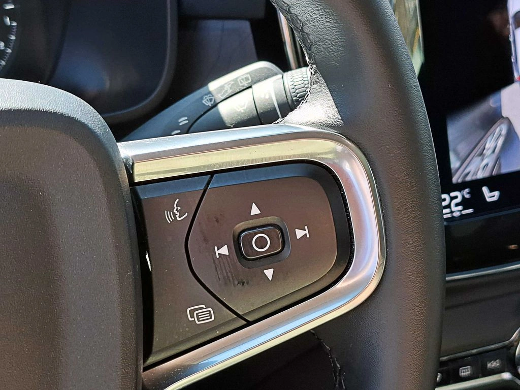Volvo Xc40 T5 Hybrid R Design 1.5 At año 2023