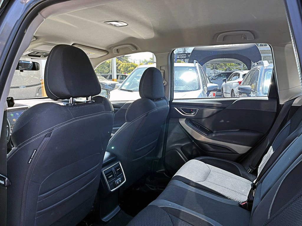 Subaru Forester 2.0i Dynamic Awd At 5p año 2023