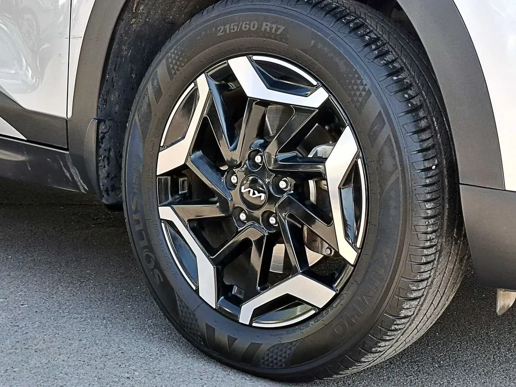 Kia Seltos 1.4t At 5p año 2025