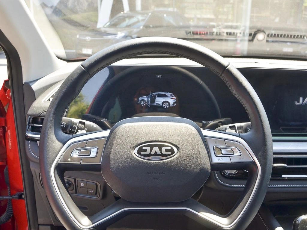 JAC Js6 1.5 Comfort Ce At año 2024