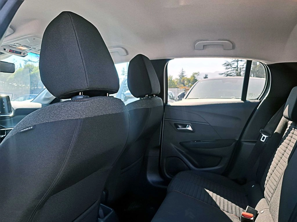 Peugeot 208 Puretech 75 1.2 año 2022