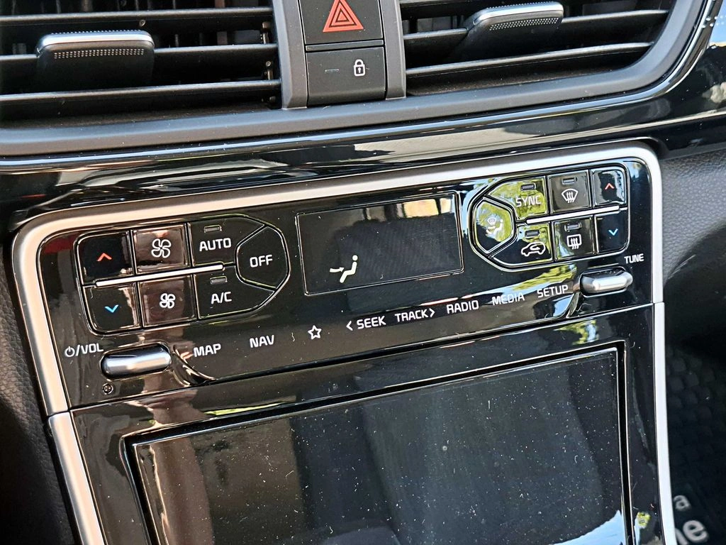Kia Seltos 1.4 At año 2025