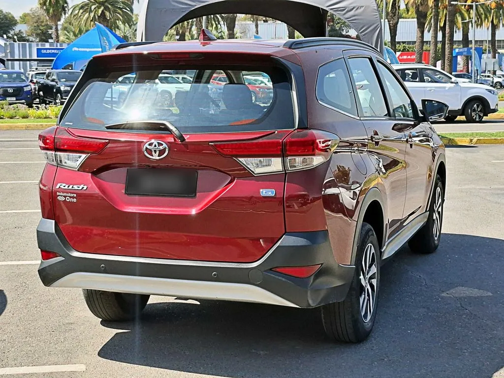 Toyota Rush 1.5 Xli 4x2 At 5p año 2023