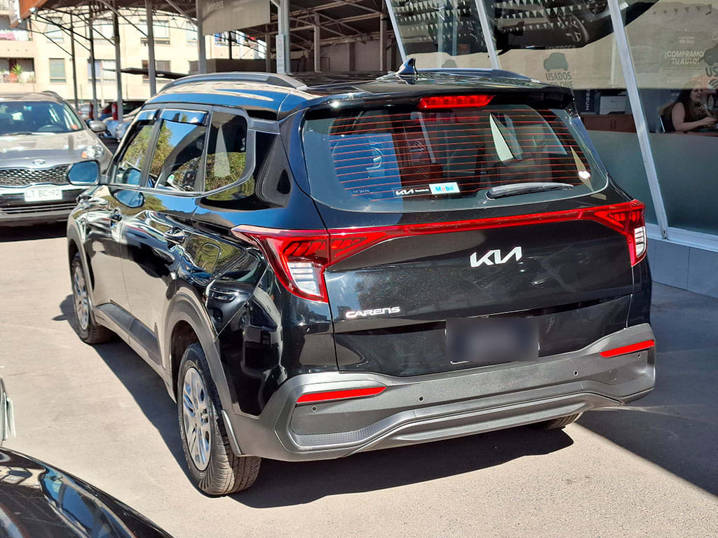 Kia Carens 1.5l Lx año 2024