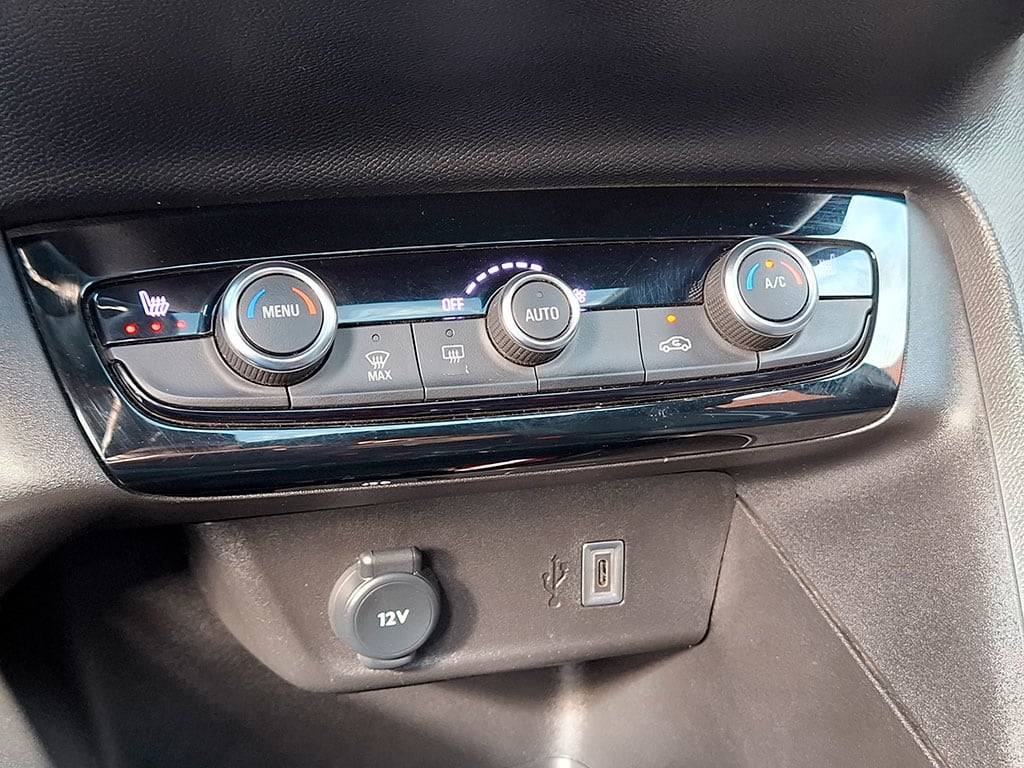 Opel Corsa 1.2 Edition At año 2024