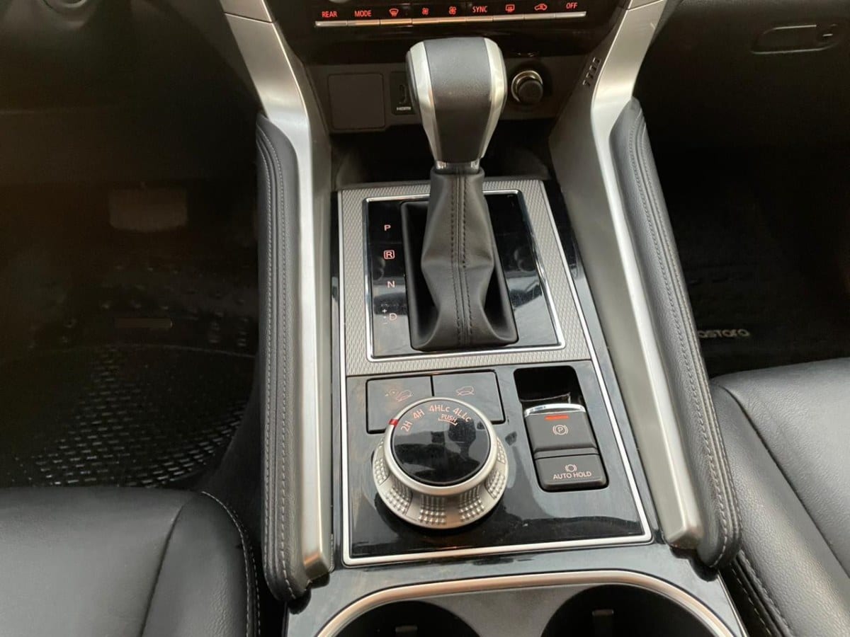 Mitsubishi Montero Sport 3.0 4x4 año 2025