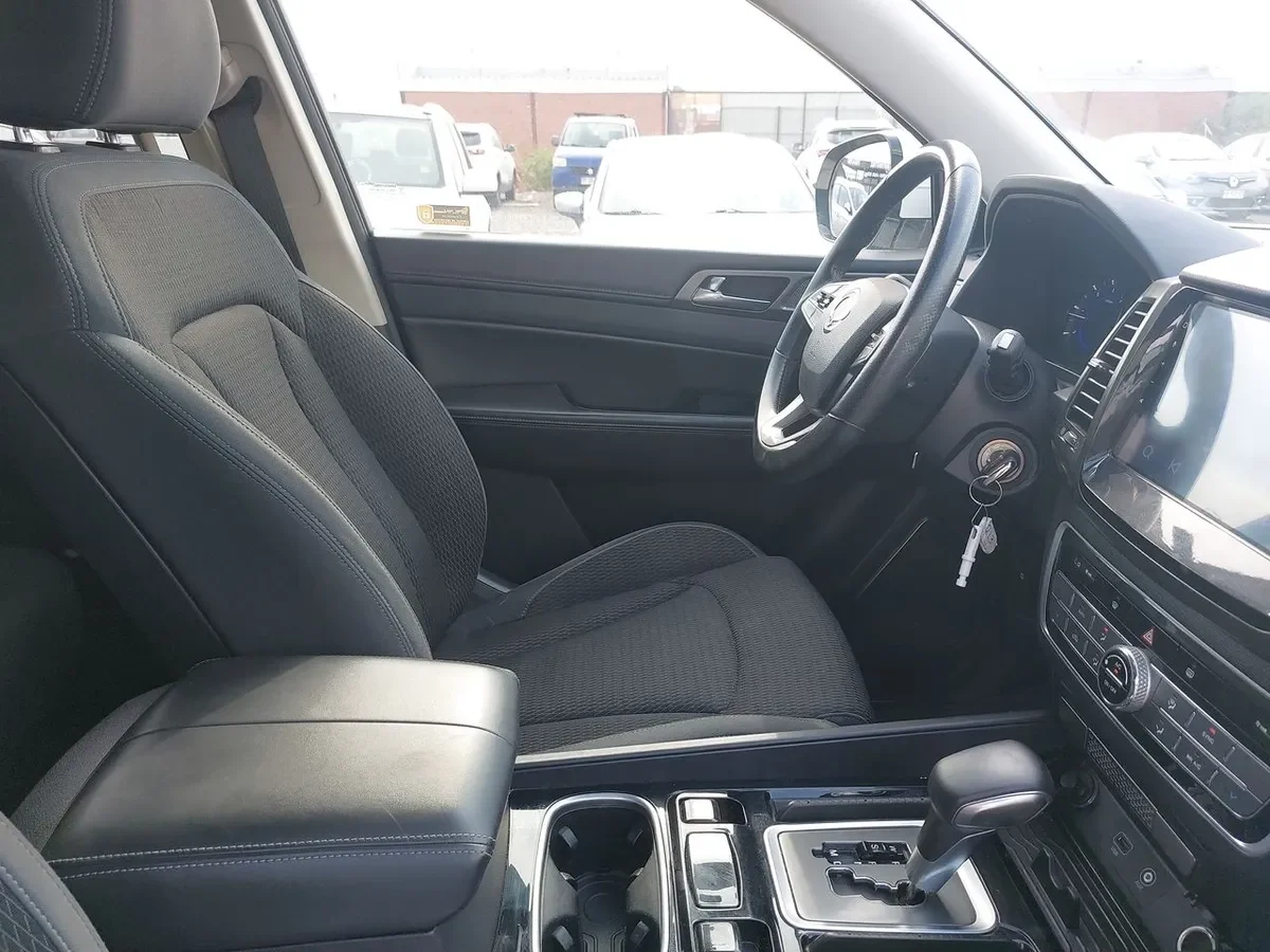Ssangyong Rexton 2.2t Glx Diesel 4x2 6ab 8at 5p año 2021