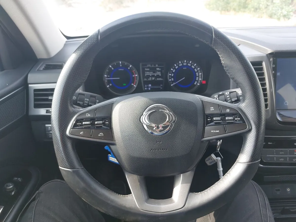 Ssangyong Rexton 2.2t Glx Diesel 4x2 6ab 8at 5p año 2021
