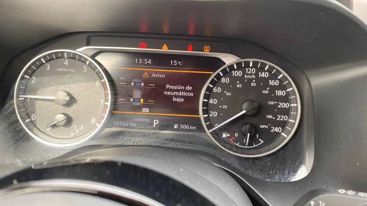 NISSAN X-TRAIL 2.5 Advance At año 2026