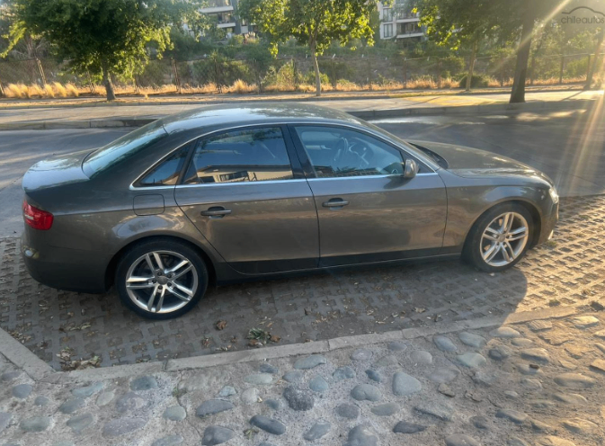 AUDI A4 2.0 40 Tfsi Sport At año 2021