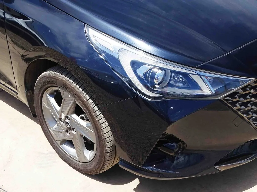 Hyundai Accent 1.6 año 2023