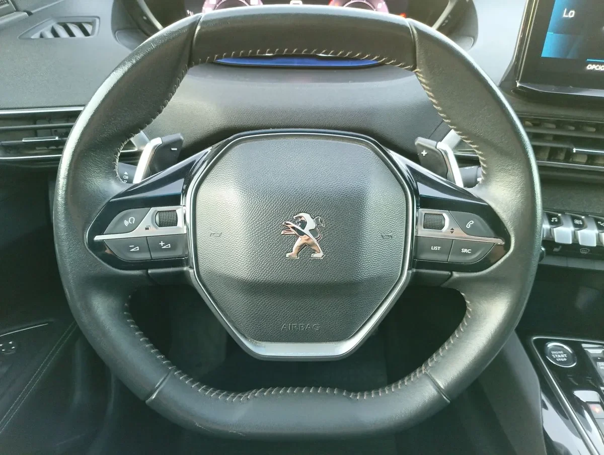 Peugeot 3008 1.5 Allure Pack Bluehdi 130 4x2 Eat8 5p año 2024