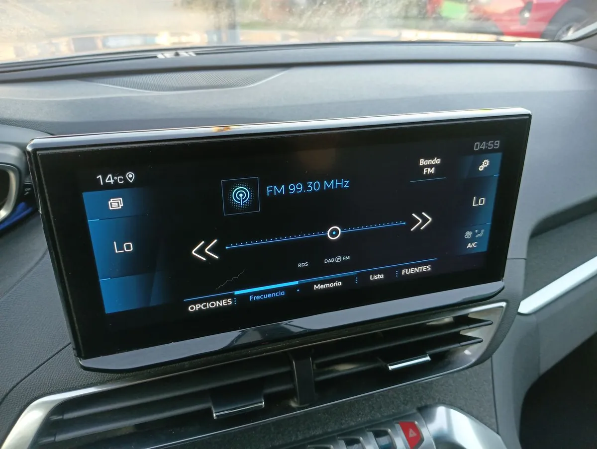 Peugeot 3008 1.5 Allure Pack Bluehdi 130 4x2 Eat8 5p año 2024