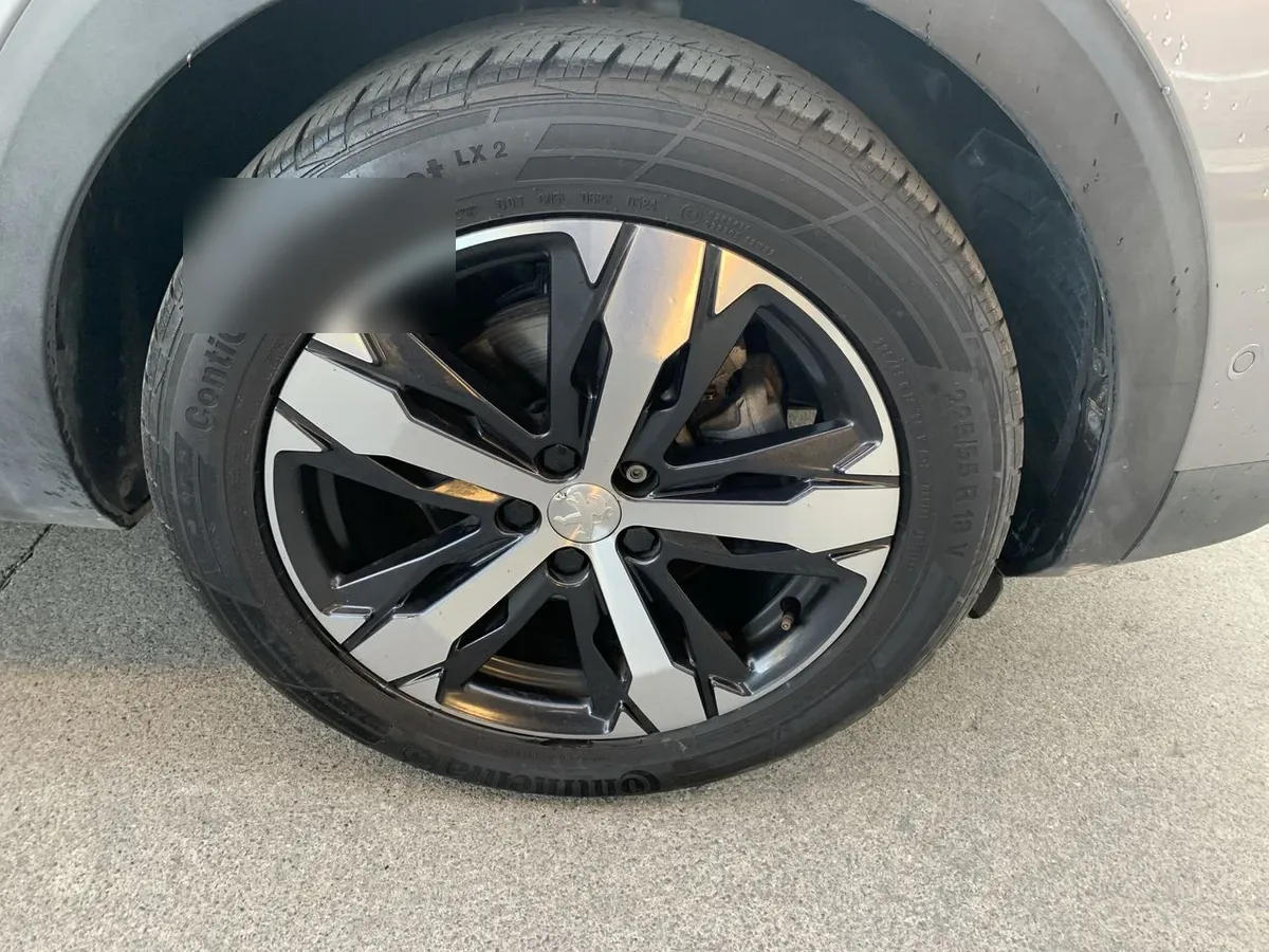 Peugeot 3008 1.5 Allure Pack Bluehdi 130 4x2 Eat8 5p año 2024