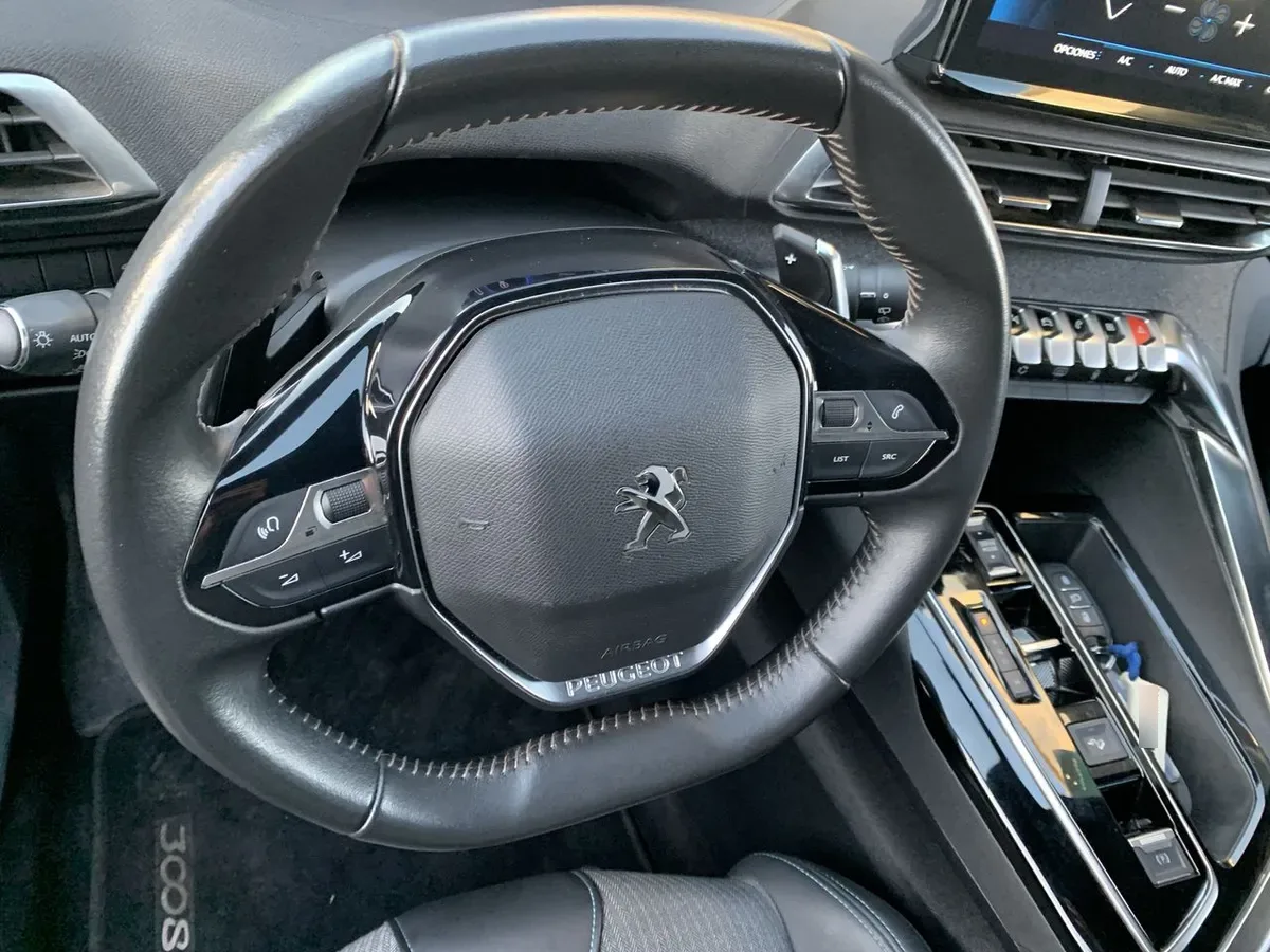 Peugeot 3008 1.5 Allure Pack Bluehdi 130 4x2 Eat8 5p año 2024