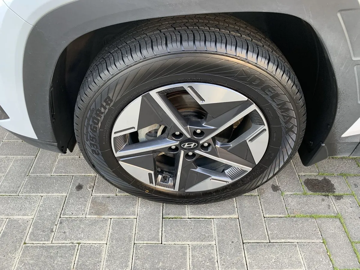 Hyundai Tucson 2.0 Nx4 Plus Fl Diesel 2wd At 5p año 2025