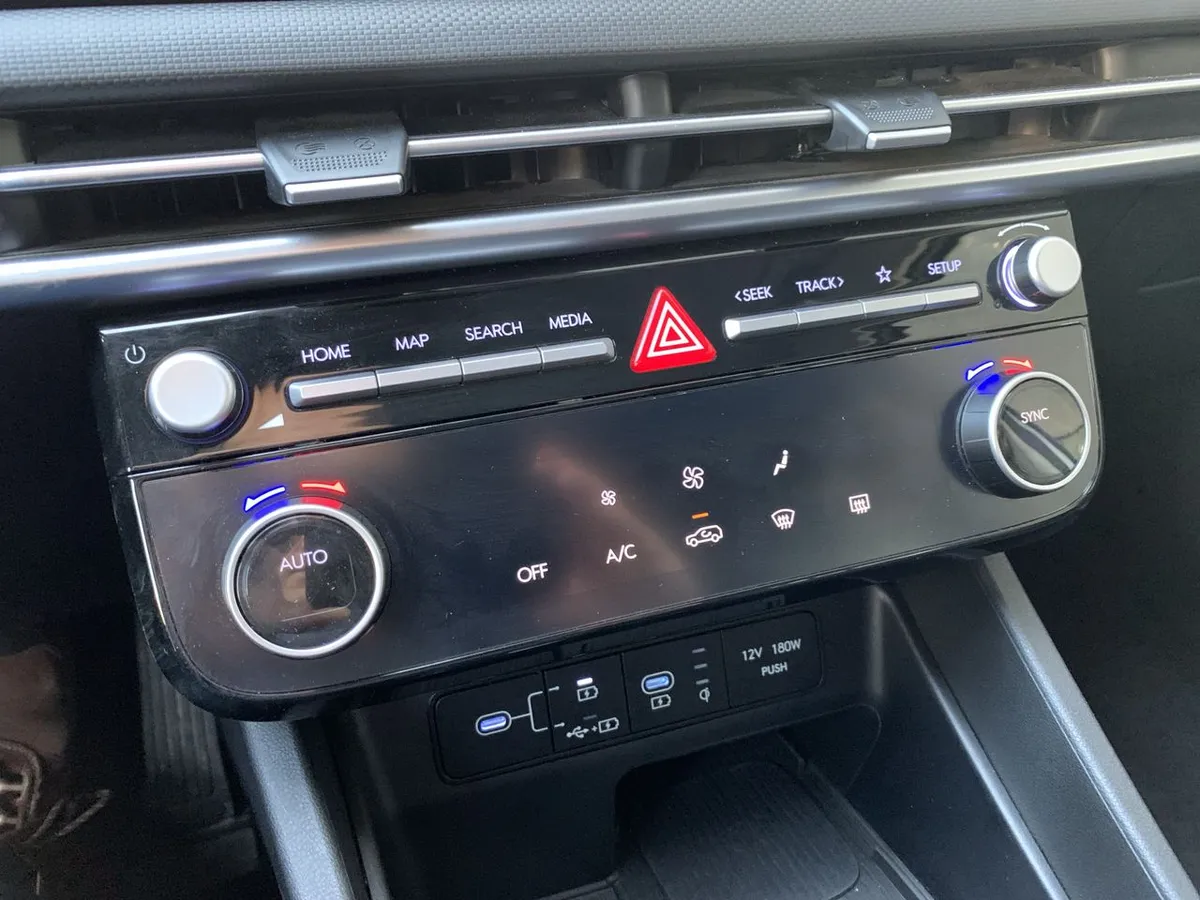 Hyundai Tucson 2.0 Nx4 Plus Fl Diesel 2wd At 5p año 2025