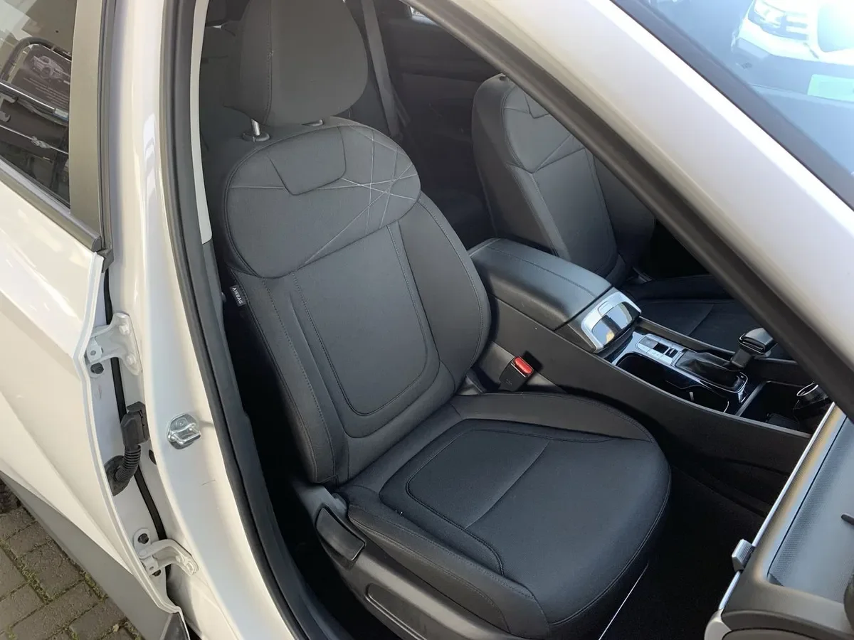 Hyundai Tucson 2.0 Nx4 Plus Fl Diesel 2wd At 5p año 2025