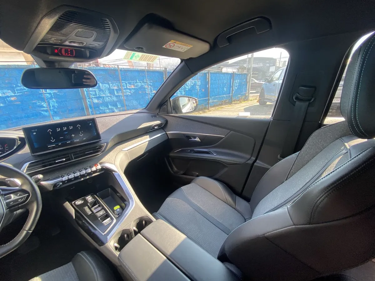 Peugeot 3008 1.6 Allure Pack Thp 165 4x2 Eat6 5p año 2024