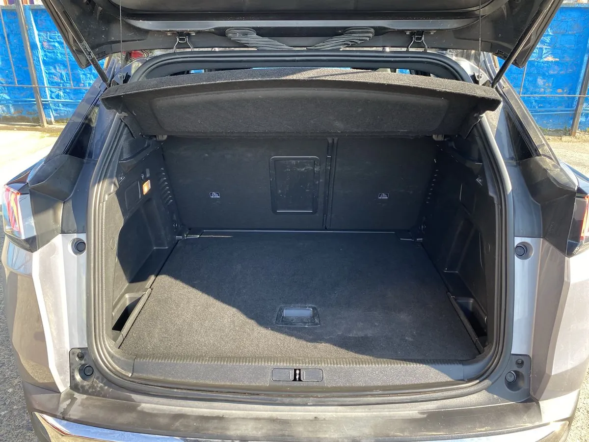 Peugeot 3008 1.6 Allure Pack Thp 165 4x2 Eat6 5p año 2024