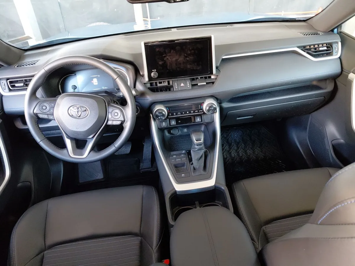 Toyota Rav 4 2.5 Xse Hybrid 4x2 Cvt At 5p año 2025