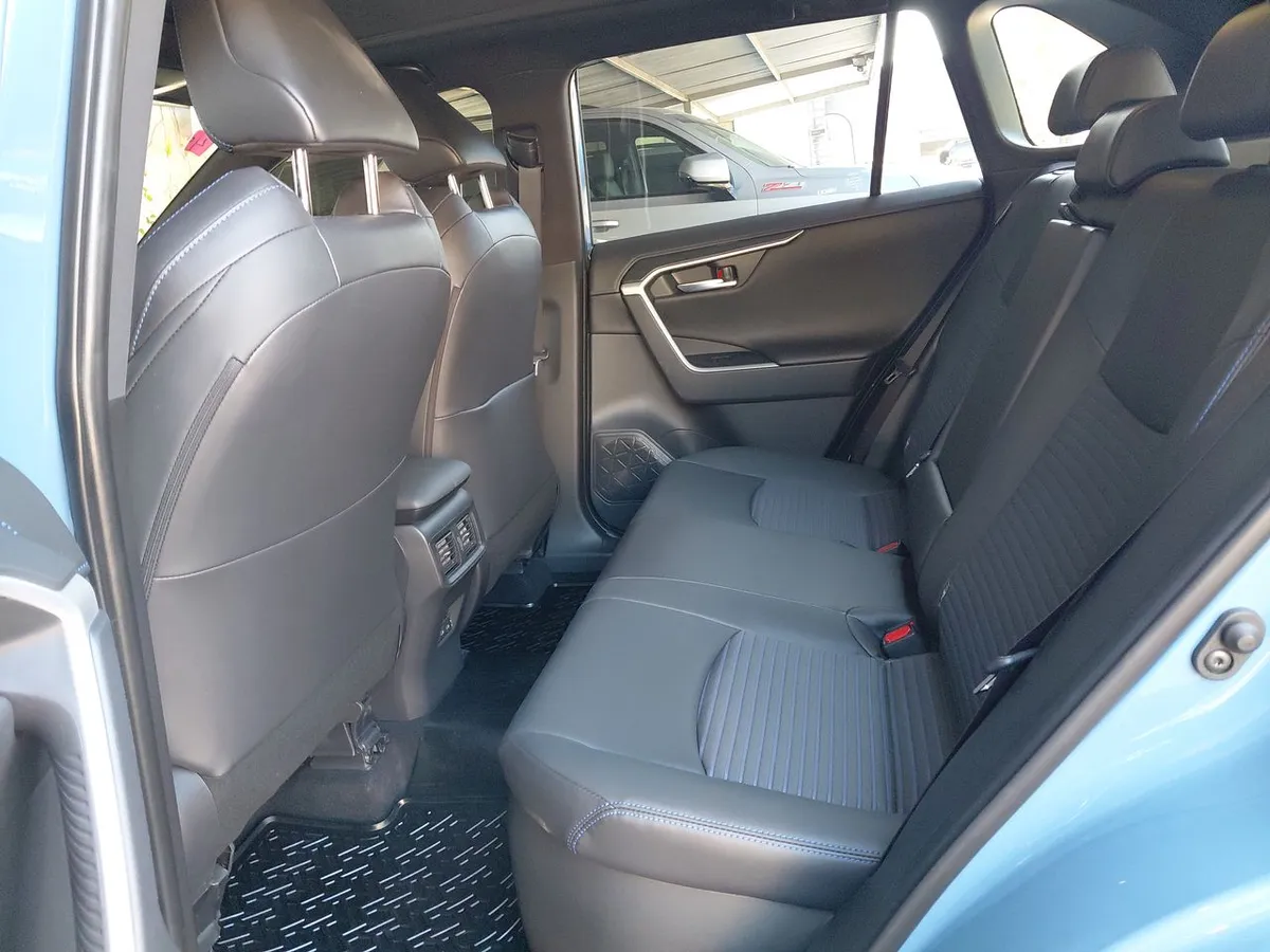 Toyota Rav 4 2.5 Xse Hybrid 4x2 Cvt At 5p año 2025