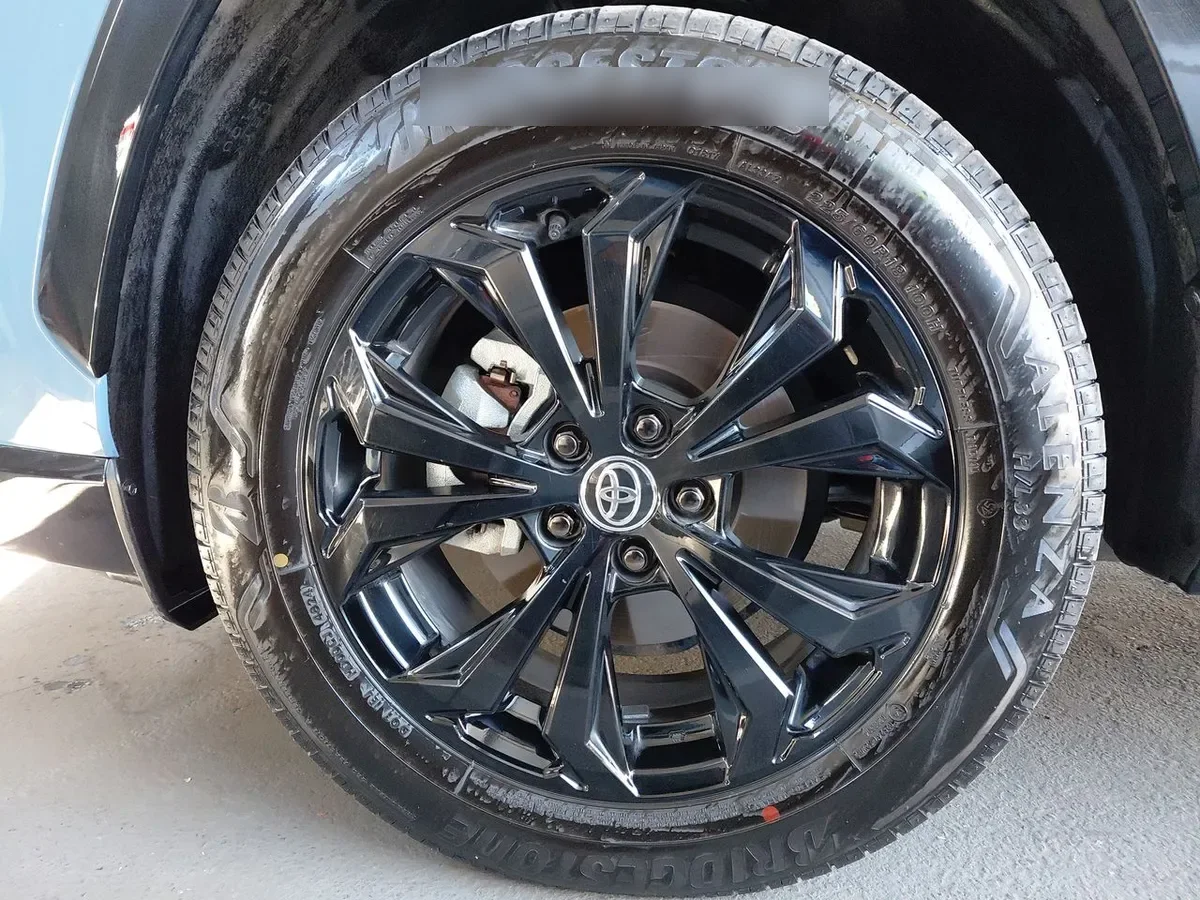 Toyota Rav 4 2.5 Xse Hybrid 4x2 Cvt At 5p año 2025