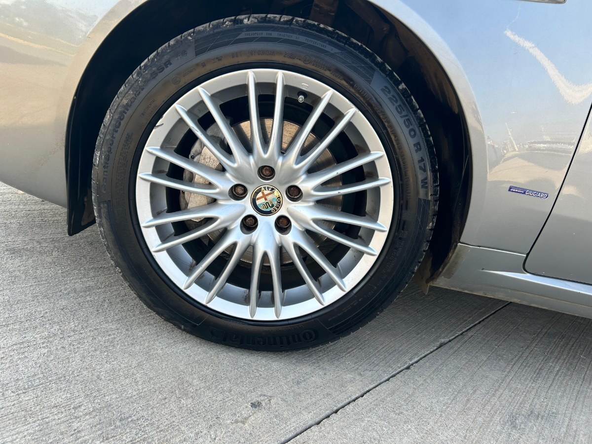 Alfa Romeo 159 Selespeed 2.2 Aut año 2013