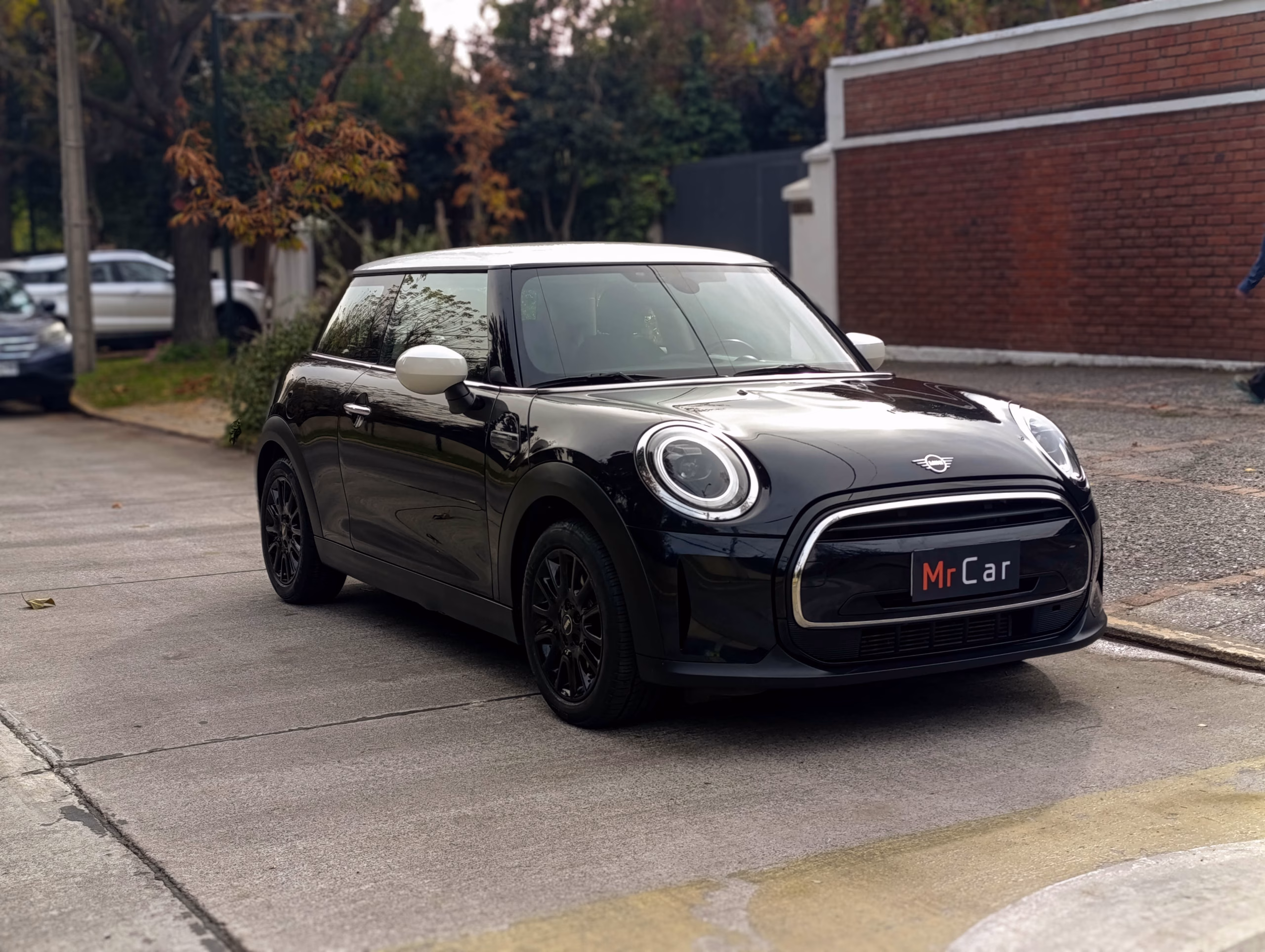 Mini Cooper Essential año 2023