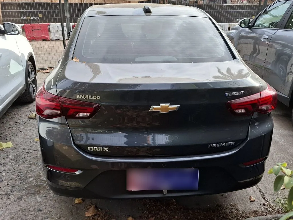 Chevrolet Onix 1.0t Premier S 4x2 Hb At 5p año 2025