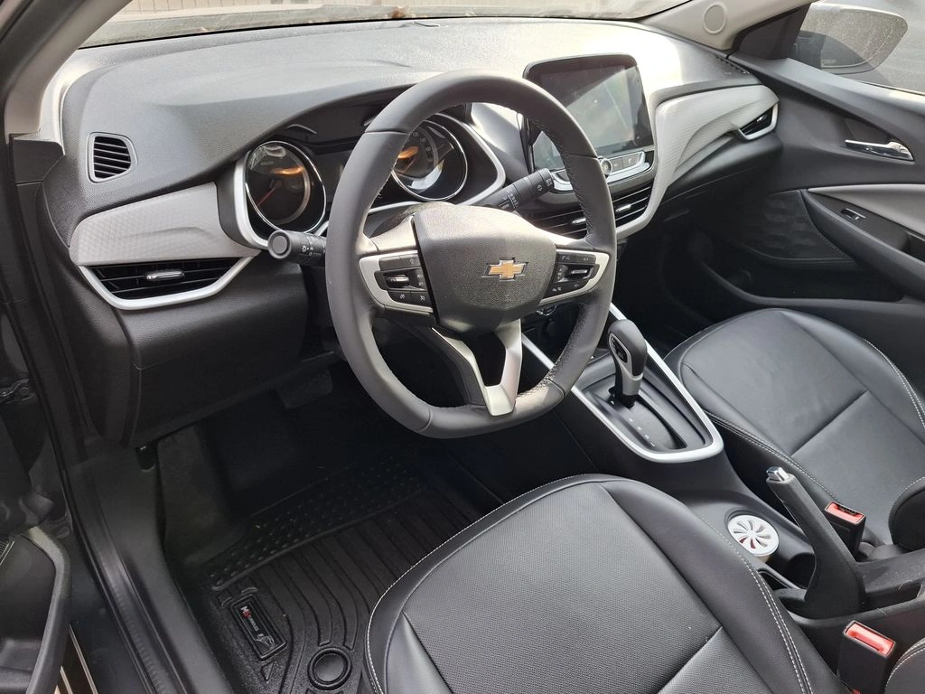 Chevrolet Onix 1.0t Premier S 4x2 Hb At 5p año 2025
