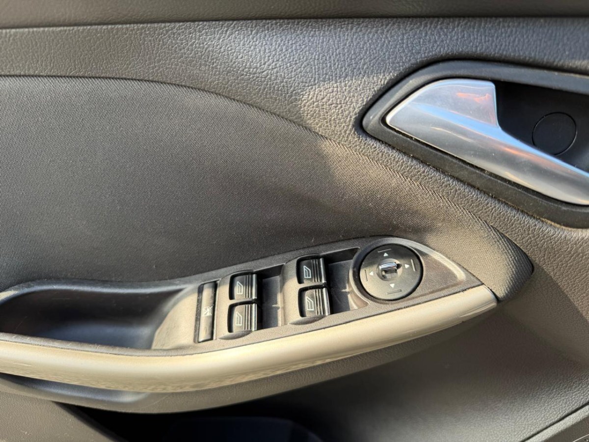 Ford Focus Se 2.0 At año 2015